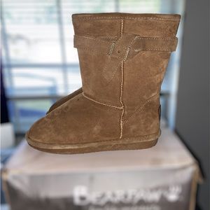 Val colored Bearpaw Boots size women’s 9 worn a couple times